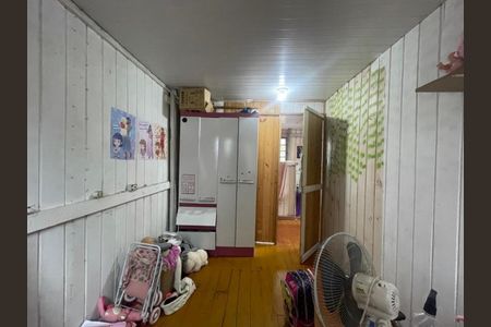 Casa à venda com 185m², 3 quartos e 4 vagas Casa à venda com 185m², 3 quartos e 4 vagasQuarto 2