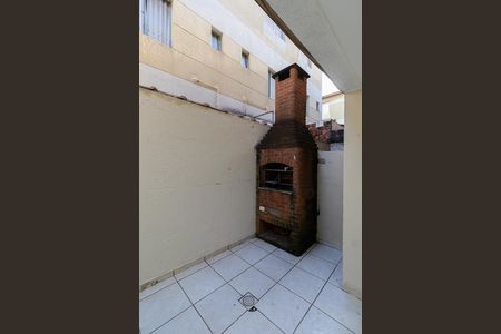 Casa de condomínio para alugar com 78m², 2 quartos e 2 vagas Casa de condomínio para alugar com 78m², 2 quartos e 2 vagasChurrasqueira