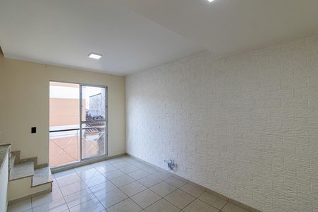 Casa de condomínio para alugar com 78m², 2 quartos e 2 vagas Casa de condomínio para alugar com 78m², 2 quartos e 2 vagasSala
