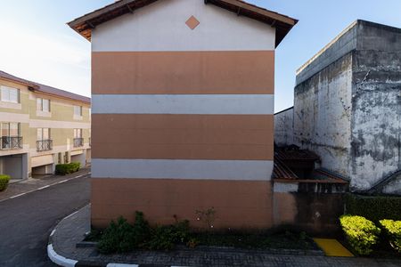 Vista Sala de casa de condomínio para alugar com 2 quartos, 78m² em Vila Talarico, São Paulo