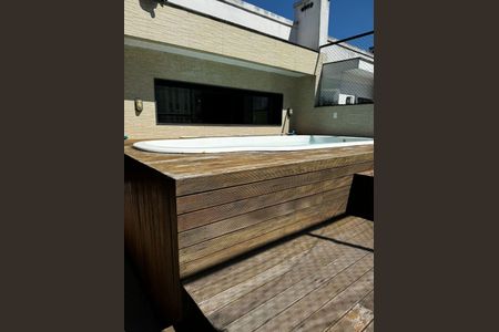Apartamento à venda com 242m², 4 quartos e 2 vagas