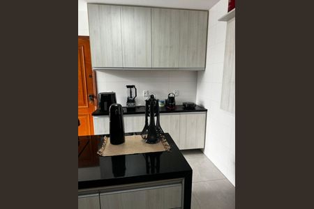 Apartamento à venda com 242m², 4 quartos e 2 vagas
