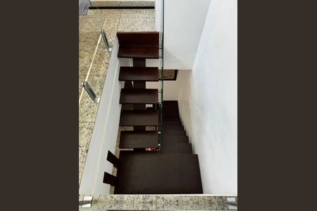 Apartamento à venda com 242m², 4 quartos e 2 vagas