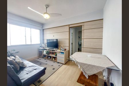 Apartamento à venda com 45m², 1 quarto e 1 vaga Apartamento à venda com 45m², 1 quarto e 1 vagaSala