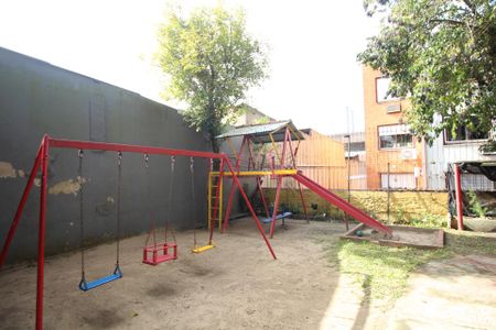 Área comum - Playground de apartamento para alugar com 1 quarto, 49m² em Vila Jardim, Porto Alegre