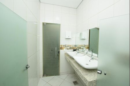 Apartamento à venda com 490m², 3 quartos e sem vaga Apartamento à venda com 490m², 3 quartos e sem vagaBanheiro 2