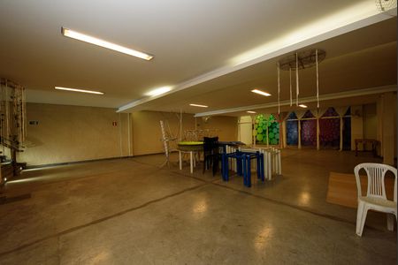 Sala 1 de apartamento para alugar com 3 quartos, 490m² em Jardim Riacho das Pedras, Contagem