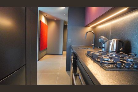 Cozinha  de apartamento para alugar com 1 quarto, 60m² em Três Figueiras, Porto Alegre