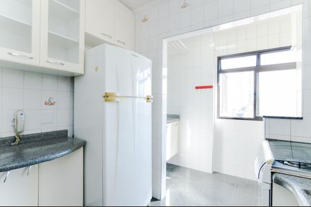 Cozinha de apartamento para alugar com 3 quartos, 67m² em Vila Pedro Moreira, Guarulhos