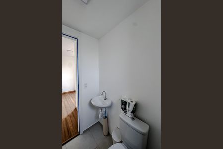 Apartamento para alugar com 49m², 2 quartos e sem vaga Apartamento para alugar com 49m², 2 quartos e sem vagaBanheiro
