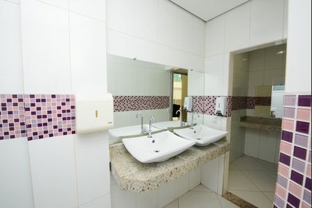 Apartamento para alugar com 650m², 1 quarto e sem vaga Apartamento para alugar com 650m², 1 quarto e sem vagaBanheiro 2