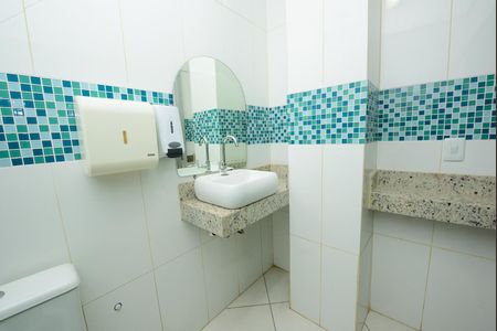 Apartamento para alugar com 650m², 1 quarto e sem vaga Apartamento para alugar com 650m², 1 quarto e sem vagaBanheiro 1
