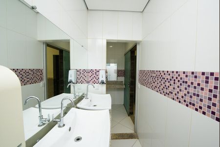 Apartamento para alugar com 650m², 1 quarto e sem vaga Apartamento para alugar com 650m², 1 quarto e sem vagaBanheiro 2
