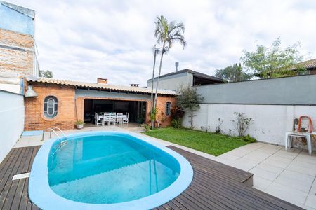 Quintal de casa à venda com 4 quartos, 180m² em Tristeza, Porto Alegre