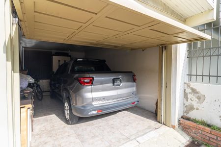 Garagem de casa à venda com 4 quartos, 180m² em Tristeza, Porto Alegre
