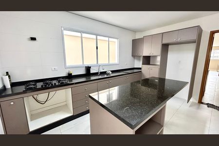 Cozinha de casa para alugar com 3 quartos, 140m² em Vila Barros, Guarulhos