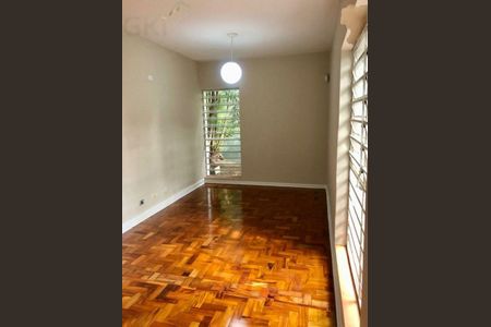 Casa à venda com 2 quartos, 138m² em Campo Grande, São Paulo