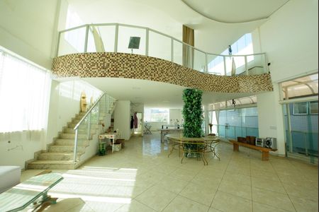 Apartamento à venda com 580m², 1 quarto e sem vaga Apartamento à venda com 580m², 1 quarto e sem vagaSala 1