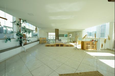 Apartamento à venda com 580m², 1 quarto e sem vaga Apartamento à venda com 580m², 1 quarto e sem vagaSala 2