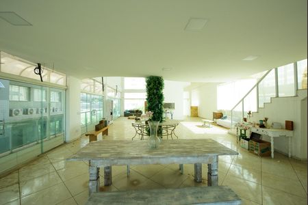 Apartamento à venda com 580m², 1 quarto e sem vaga Apartamento à venda com 580m², 1 quarto e sem vagaSala 1