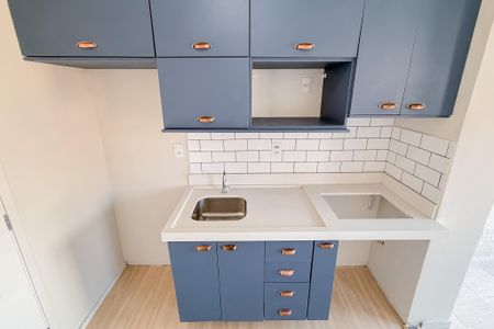 Cozinha de apartamento para alugar com 1 quarto, 35m² em Ipiranga, São Paulo