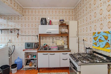 Cozinha de apartamento para alugar com 1 quarto, 50m² em Rubem Berta, Porto Alegre