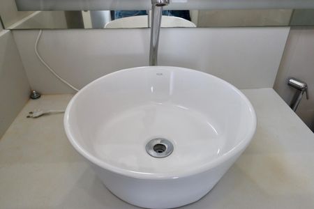Banheiro de apartamento para alugar com 1 quarto, 30m² em Imbuí, Salvador