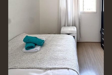Quarto de apartamento para alugar com 2 quartos, 48m² em Santo Cristo, Rio de Janeiro