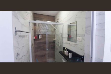 Banheiro Social de casa à venda com 4 quartos, 74m² em Padroeira, Osasco