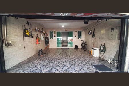 Garagem de casa à venda com 4 quartos, 74m² em Padroeira, Osasco