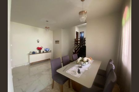 Casa à venda com 250m², 4 quartos e 2 vagas