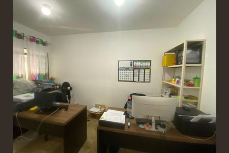 Casa à venda com 250m², 4 quartos e 2 vagas