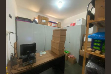 Casa à venda com 4 quartos, 250m² em Centro, Betim