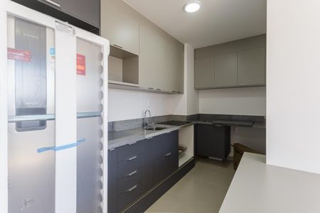 Cozinha de apartamento para alugar com 2 quartos, 50m² em Moema, São Paulo