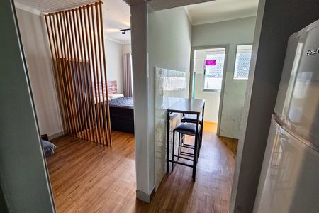 Banheiro de kitnet/studio para alugar com 1 quarto, 40m² em Canto do Forte, Praia Grande