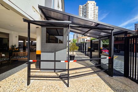 Studio para alugar com 40m², 1 quarto e 1 vaga Studio para alugar com 40m², 1 quarto e 1 vagaFachada e portaria