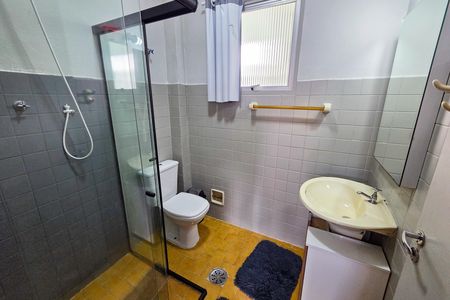 Studio para alugar com 40m², 1 quarto e 1 vaga Studio para alugar com 40m², 1 quarto e 1 vagaBanheiro