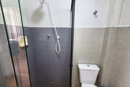 Studio para alugar com 40m², 1 quarto e 1 vaga Studio para alugar com 40m², 1 quarto e 1 vagaBanheiro