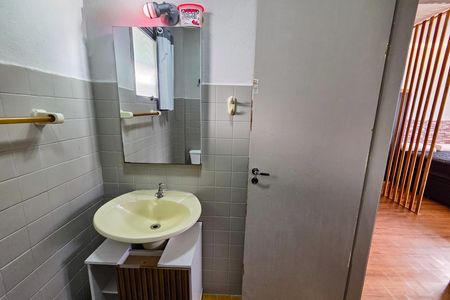 Studio para alugar com 40m², 1 quarto e 1 vaga Studio para alugar com 40m², 1 quarto e 1 vagaBanheiro