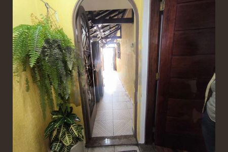 Casa à venda com 170m², 3 quartos e 2 vagas