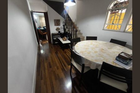 Casa à venda com 3 quartos, 170m² em Vila Marari, São Paulo