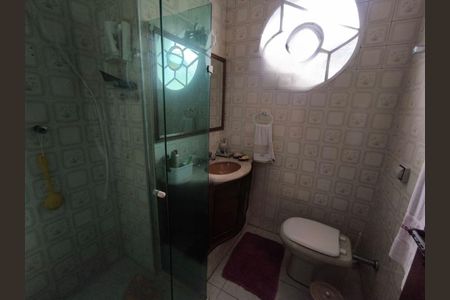 Casa à venda com 170m², 3 quartos e 2 vagas