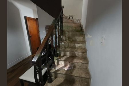 Casa à venda com 170m², 3 quartos e 2 vagas