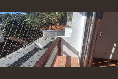 Casa de condomínio para alugar com 224m², 5 quartos e 5 vagas Casa de condomínio para alugar com 224m², 5 quartos e 5 vagasÁrea externa