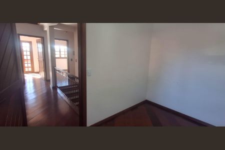 Casa de condomínio para alugar com 224m², 5 quartos e 5 vagas Casa de condomínio para alugar com 224m², 5 quartos e 5 vagasQuarto de serviço