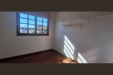 Casa de condomínio para alugar com 224m², 5 quartos e 5 vagas Casa de condomínio para alugar com 224m², 5 quartos e 5 vagasQuarto 3