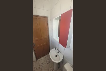 Banheiro de casa para alugar com 1 quarto, 40m² em Chácara Belenzinho, São Paulo