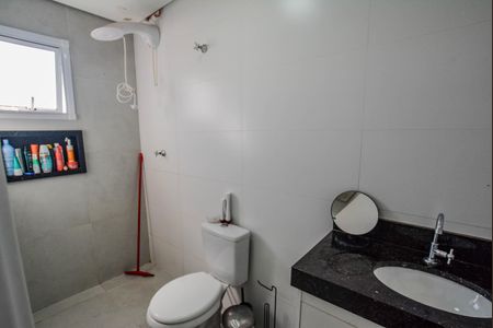 Apartamento à venda com 102m², 2 quartos e 2 vagas Apartamento à venda com 102m², 2 quartos e 2 vagasBanheiro da Suíte