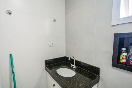 Apartamento à venda com 102m², 2 quartos e 2 vagas Apartamento à venda com 102m², 2 quartos e 2 vagasBanheiro Social