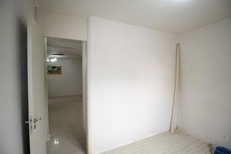 Quarto 1 de apartamento para alugar com 2 quartos, 60m² em Humaitá, Porto Alegre